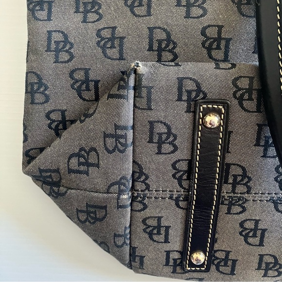 Dooney & Bourke Black Logo Shoulder Tote Bag - Picture 5 of 10
